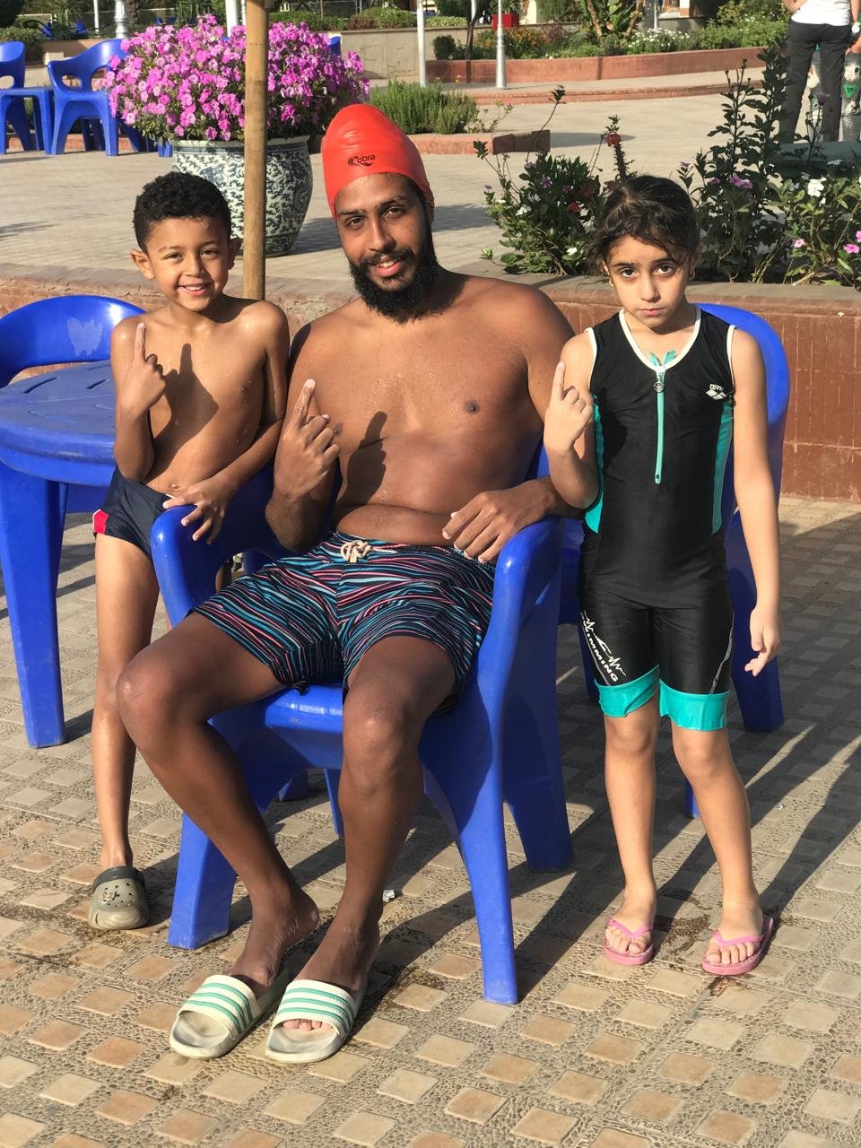 Swimmers Factory 2 - Image 4